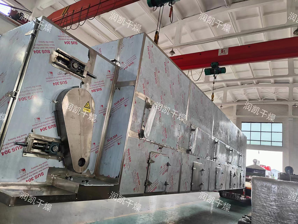 迎酷暑 战高温 炎炎夏日发货忙 -湖南某股份有限公司订购的带式干燥机如期交货